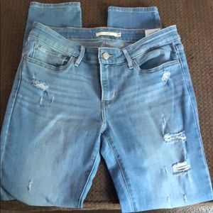 Levi skinny jeans